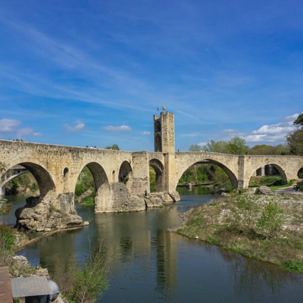 Besalu 3